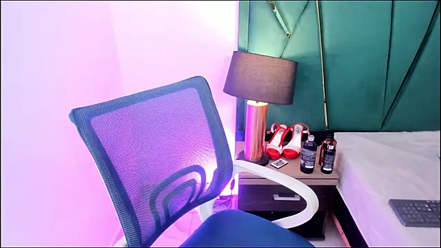 Tamara Myller online show from April 11, 12:31 pm