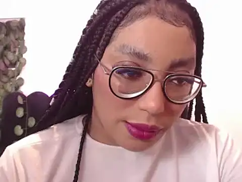 AmyBriiggs online show from October 26, 4:52 am