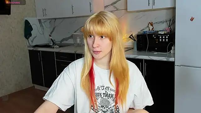 Sweet white chocolate online show from February 20, 9:55 am