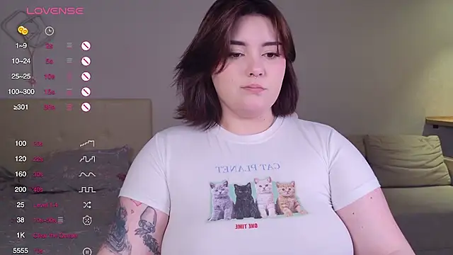 YumiYammy online show from December 5, 7:59 pm