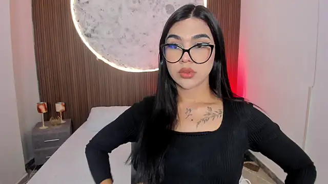 RoseCassie online show from March 20, 2:11 pm