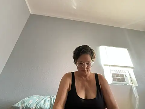 Starrlane999 online show from March 27, 5:24 pm