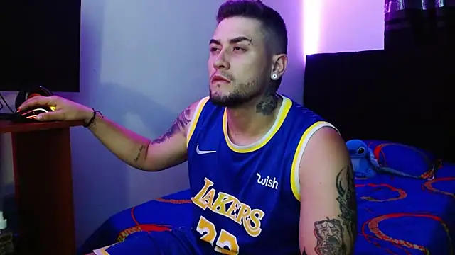 miia-liiam online show from February 12, 6:26 am