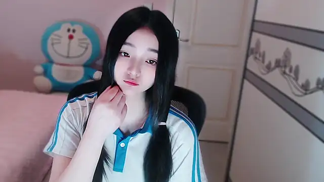 xiao-xiao-D online show from October 31, 1:37 pm