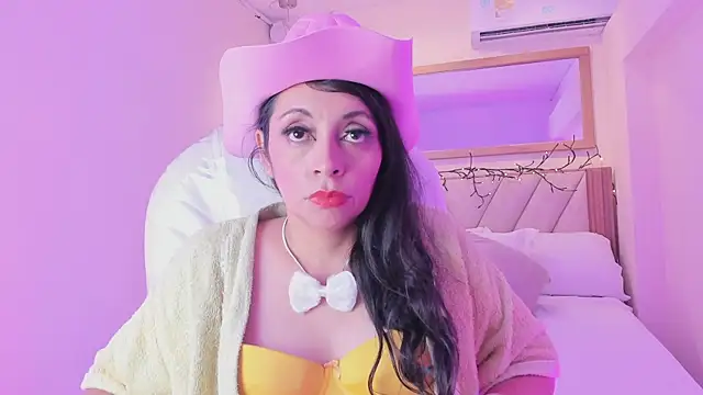 PerlaPreciosa online show from March 20, 4:17 am