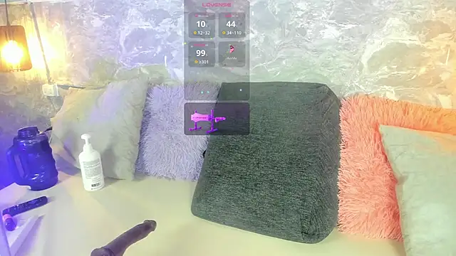 Little lili19 online show from February 23, 7:57 pm