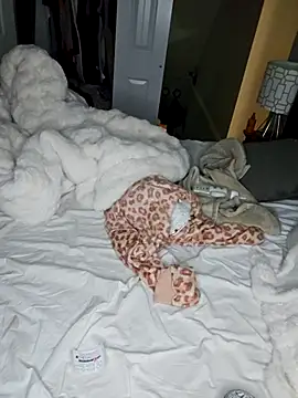 stunnaagirll online show from November 4, 8:19 am