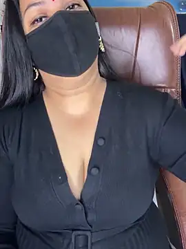 FlatVincy4 online show from November 28, 4:04 am