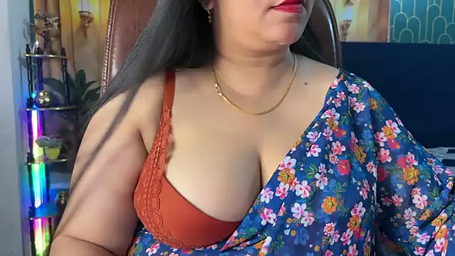 FlatVincy4 online show from April 8, 2:52 pm