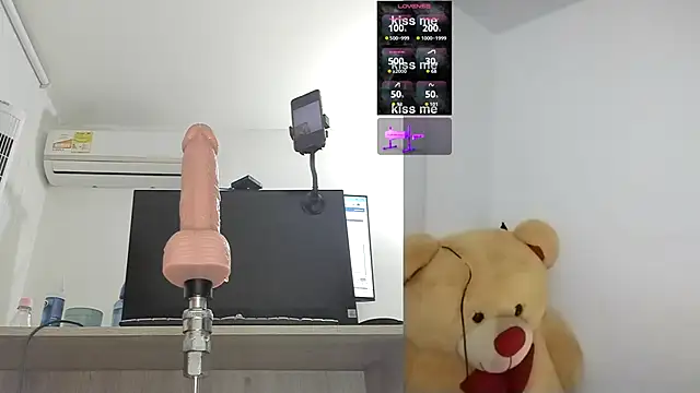 Snapshot of mariana_1_ chatting on October 14, 5:43 am mariana 1 online show from October 14, 5:43 am