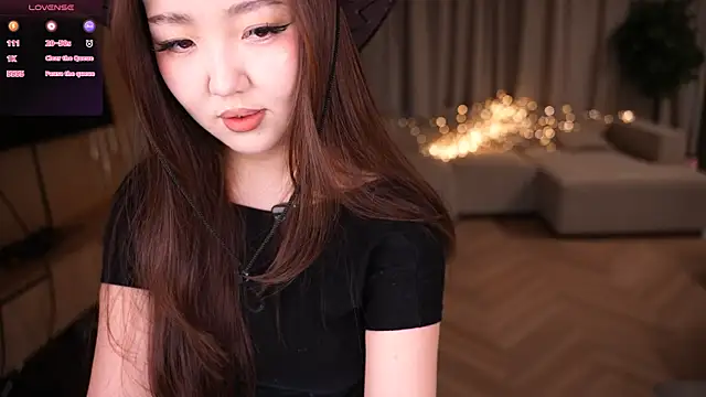 Amelyisthatyou online show from April 3, 5:38 am