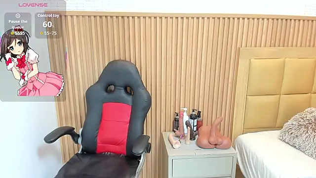 LOLAMAXI online show from November 22, 3:53 am