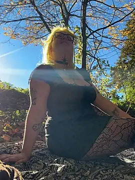  dwhorekin  online show from November 4, 2:22 pm