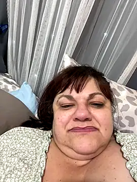 Luciouslouise72xh online show from October 2, 1:16 pm