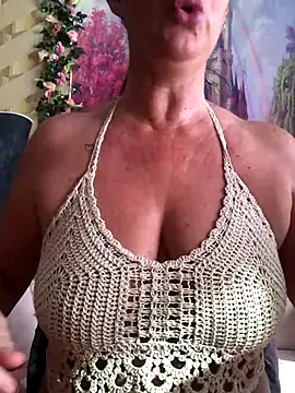 BELLAMORGANE1 online show from September 30, 8:53 am