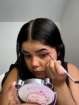 Snapshot of pretty_angela1 chatting on September 10, 8:53 pm pretty angela1 online show from September 10, 8:53 pm