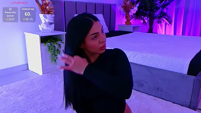 evanew  online show from April 10, 5:30 pm