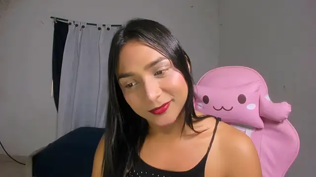 Snapshot of Miss_noah18 chatting on October 4, 7:29 pm Miss noah18 online show from October 4, 7:29 pm