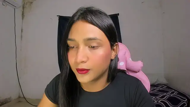 Snapshot of Miss_noah18 chatting on October 23, 8:26 pm Miss noah18 online show from October 23, 8:26 pm