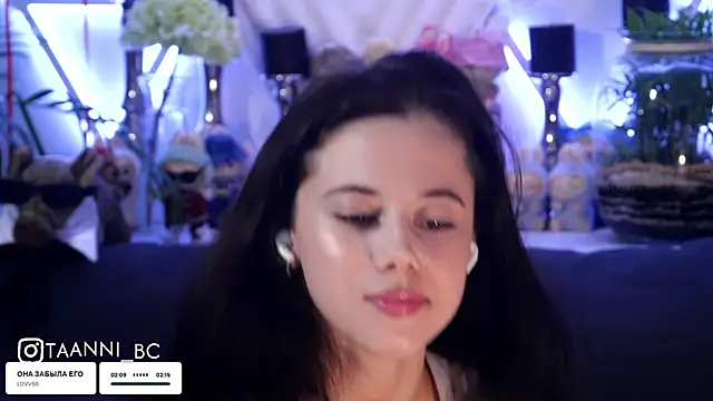 Snapshot of taanni_bc chatting on September 21, 1:48 am taanni bc online show from September 21, 1:48 am