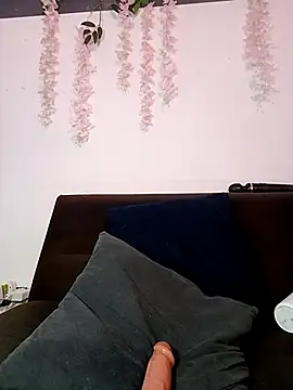 Danni shy online show from May 29, 2:09 am