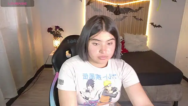 michell petty01 online show from October 15, 4:42 pm