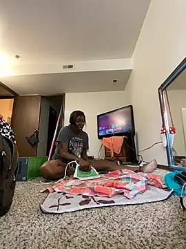 Yoshibaby2670 online show from May 26, 2:16 pm