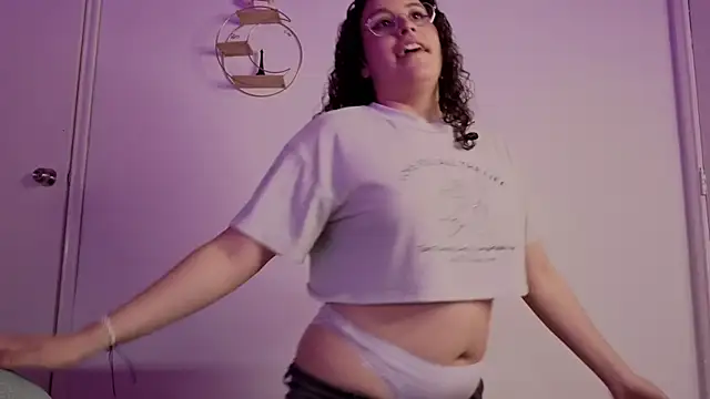 Charlotte  Miller online show from February 18, 12:48 pm