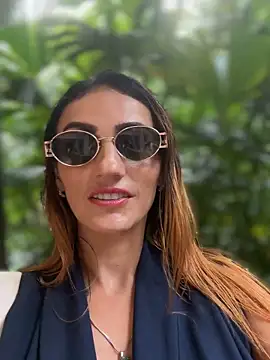 Samantha bigboobs online show from April 16, 9:14 pm