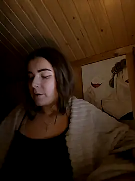 mewKate online show from November 26, 6:09 pm