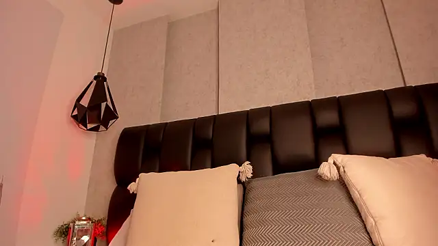 Blue Angell online show from February 26, 1:15 am