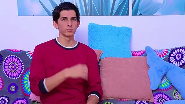 Ana and Leo online show from July 15, 4:00 pm