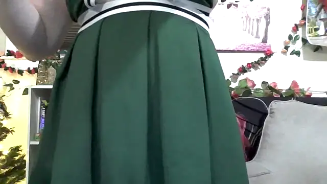 AverageRose online show from February 20, 6:26 am