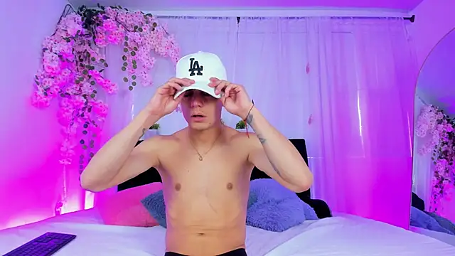 Bonny and carrot online show from January 13, 7:07 pm