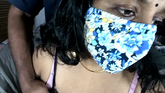 ArathyNambyarMallu online show from December 14, 8:14 pm