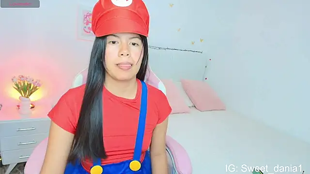 sweet dania  online show from October 11, 4:28 am