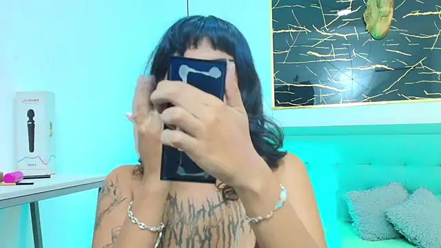 Snapshot of gabriela_cortez chatting on October 14, 2:19 pm gabriela cortez online show from October 14, 2:19 pm