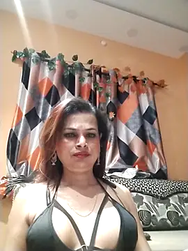 SANA-LEONI online show from April 10, 7:42 pm