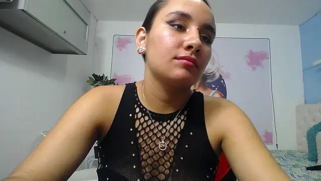 Maylin horny19 online show from March 9, 2:26 am