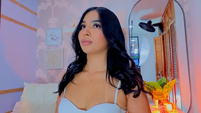 CharlotteGraay online show from February 20, 7:58 pm