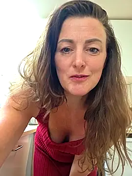 cumtomama online show from June 4, 5:17 pm
