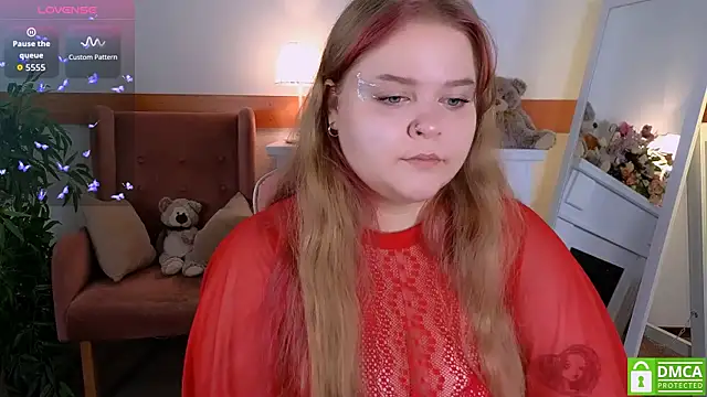 Snapshot of Erica__Alta chatting on October 19, 5:53 am Erica Alta online show from October 19, 5:53 am