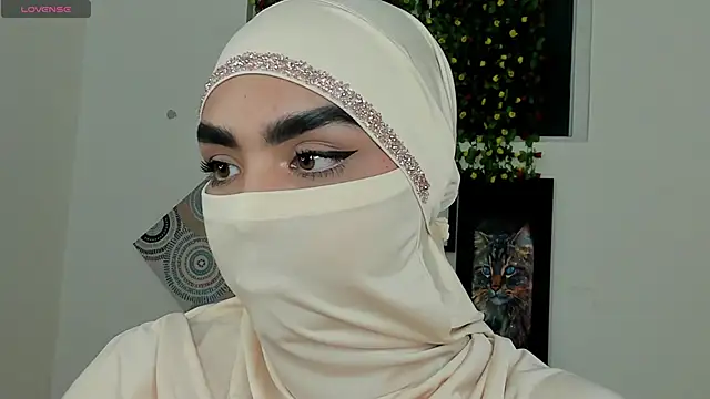 Maissa Alabi online show from December 4, 7:14 pm