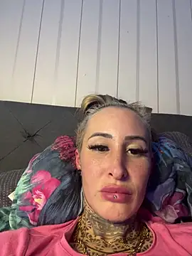 Black sweet Rose online show from February 22, 2:18 pm