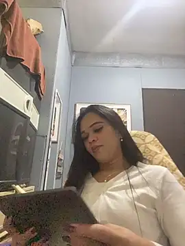 SophiaCourthaway online show from November 11, 5:32 pm