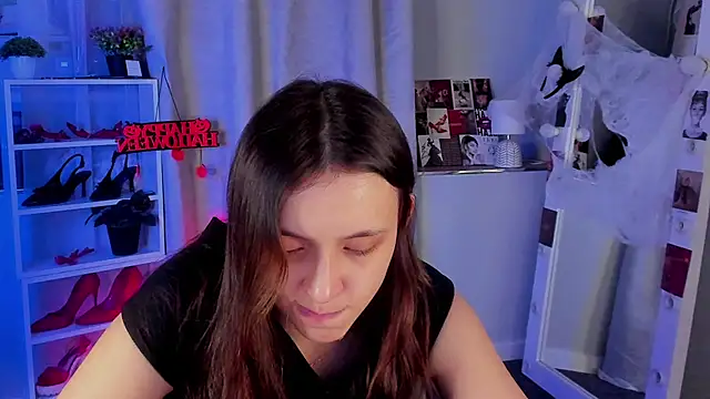 Sahara Shields online show from October 29, 10:30 am