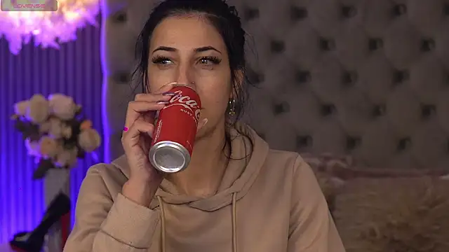 KeylaBlair online show from April 15, 6:08 pm