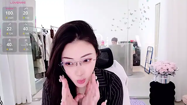 miaomiao-777 online show from April 10, 2:28 am