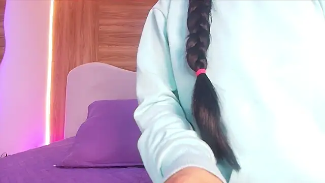 Auroraa miller online show from March 5, 3:13 am