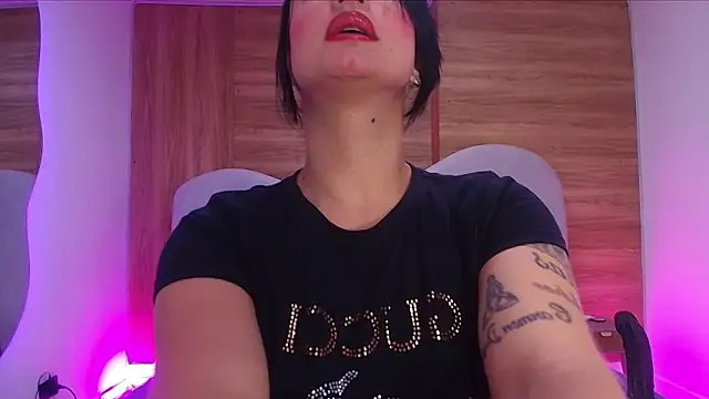 Auroraa miller online show from March 14, 3:07 am